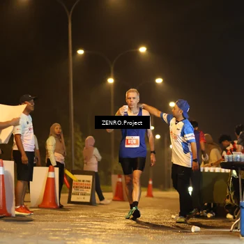 Runner Photo 4911665