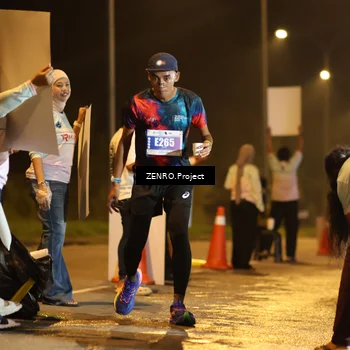 Runner Photo 4912475