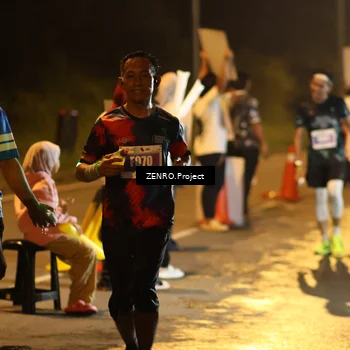 Runner Photo 4913100