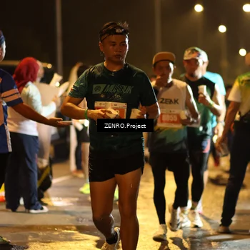 Runner Photo 4913249