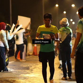 Runner Photo 4913272