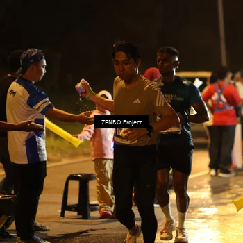 Runner Photo 4913443