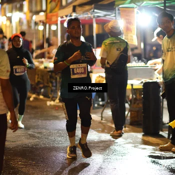 Runner Photo 4913692