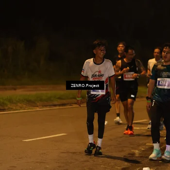 Runner Photo 4913799