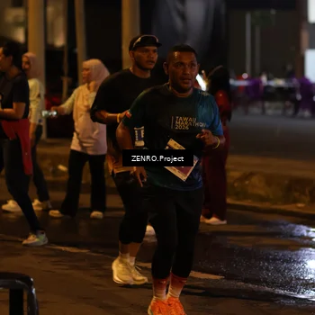 Runner Photo 4913993