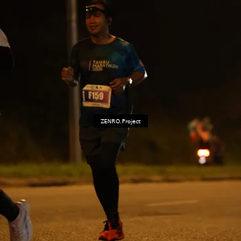 Runner Photo 4914196
