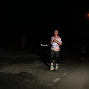 Runner Photo 4914342