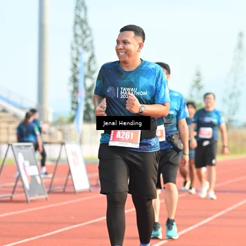 Runner Photo 4915481