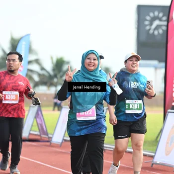 Runner Photo 4915653