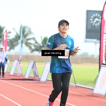 Runner Photo 4915711