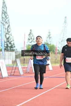 Runner Photo 4915973