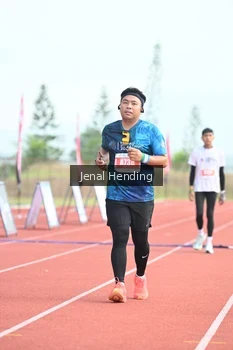 Runner Photo 4916009