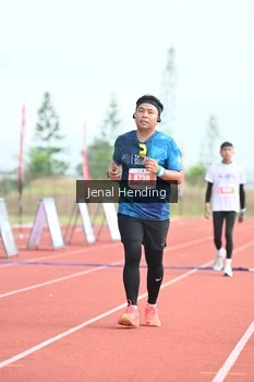 Runner Photo 4916010