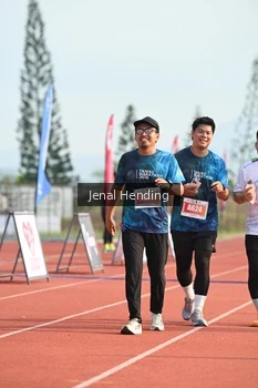 Runner Photo 4916043