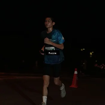 Runner Photo 4916123
