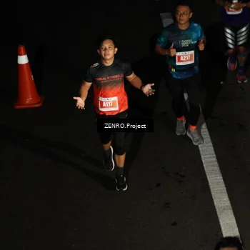 Runner Photo 4916206