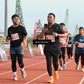 Runner Photo 4916275