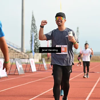 Runner Photo 4916316