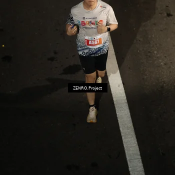 Runner Photo 4916441