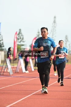 Runner Photo 4916537