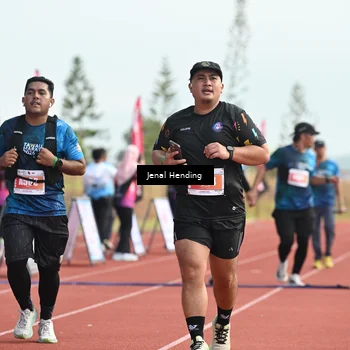 Runner Photo 4916577