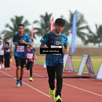 Runner Photo 4916743