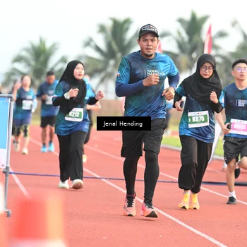 Runner Photo 4916867