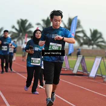 Runner Photo 4917048