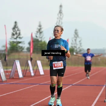 Runner Photo 4917465