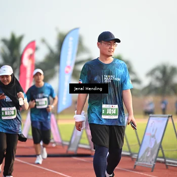 Runner Photo 4918733