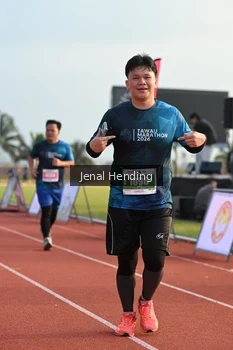 Runner Photo 4919275