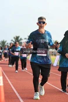 Runner Photo 4919755