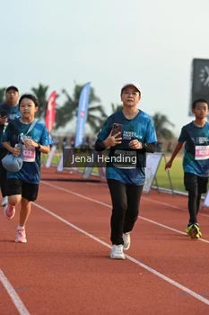 Runner Photo 4920006