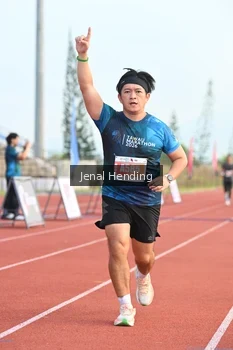 Runner Photo 4920040
