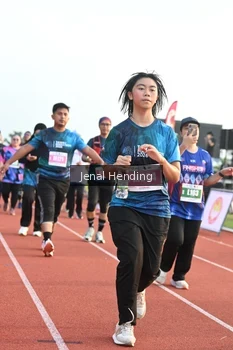 Runner Photo 4920126