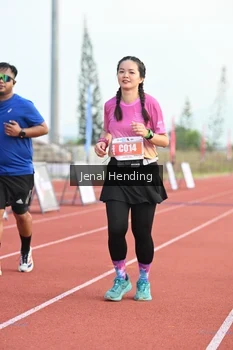 Runner Photo 4920676