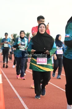 Runner Photo 4920677