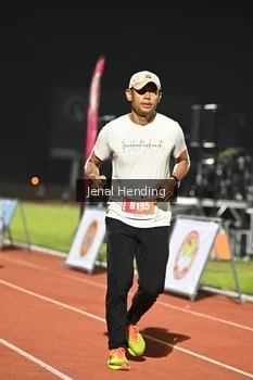 Runner Photo 4921886