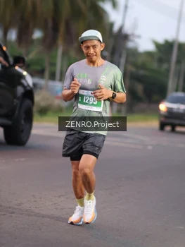 Runner Photo 4923126