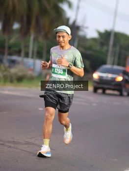Runner Photo 4923129