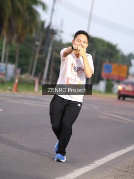 Runner Photo 4923174