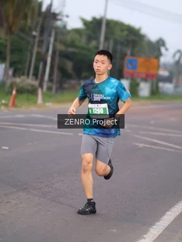 Runner Photo 4923210