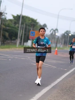 Runner Photo 4923217