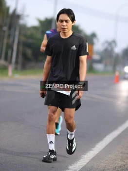 Runner Photo 4923271