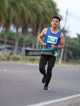 Runner Photo 4923386