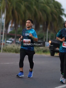 Runner Photo 4923434