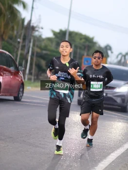 Runner Photo 4923461