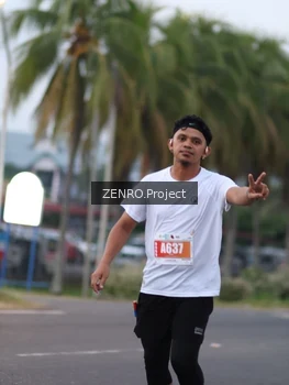 Runner Photo 4923524