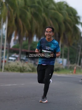 Runner Photo 4923542