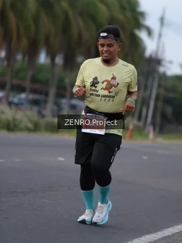 Runner Photo 4923612